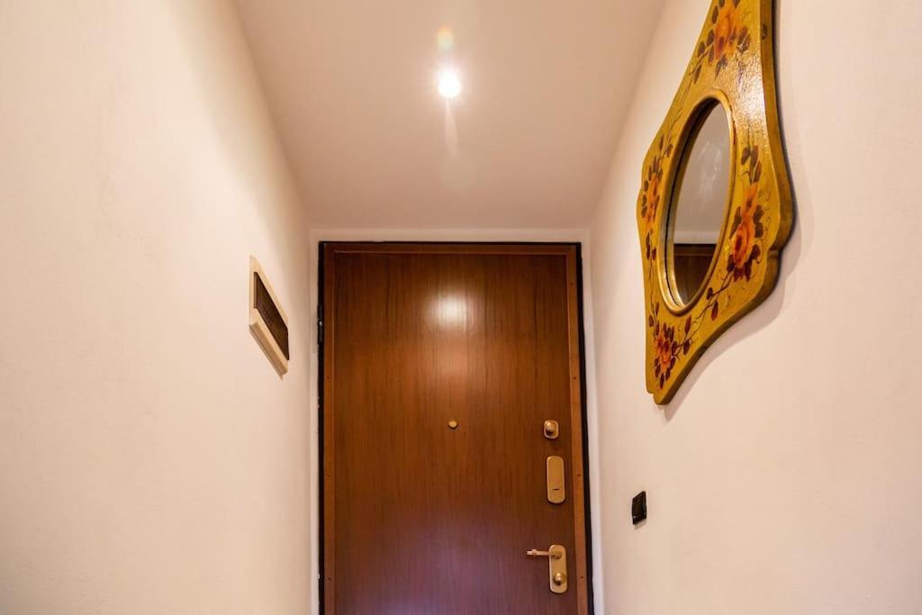 Ferienwohnung 2 Min Da Porta Genova - Elegante Bilocale Mailand Exterior foto