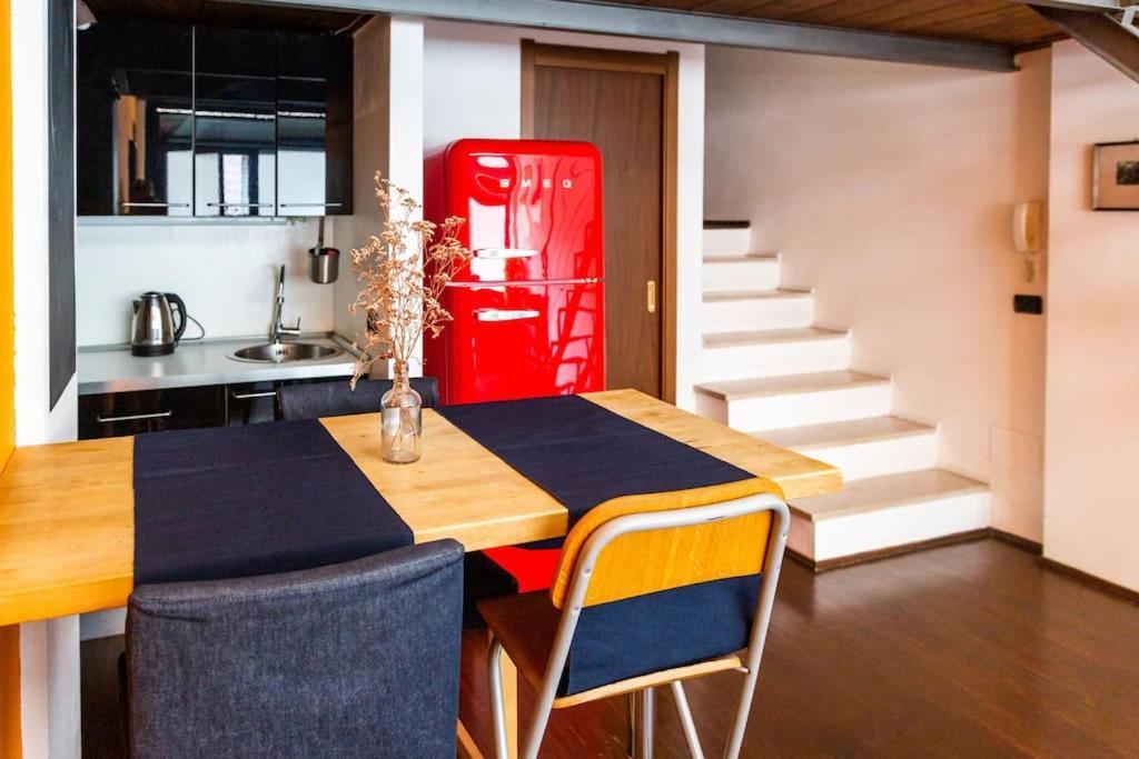 Ferienwohnung 2 Min Da Porta Genova - Elegante Bilocale Mailand Exterior foto